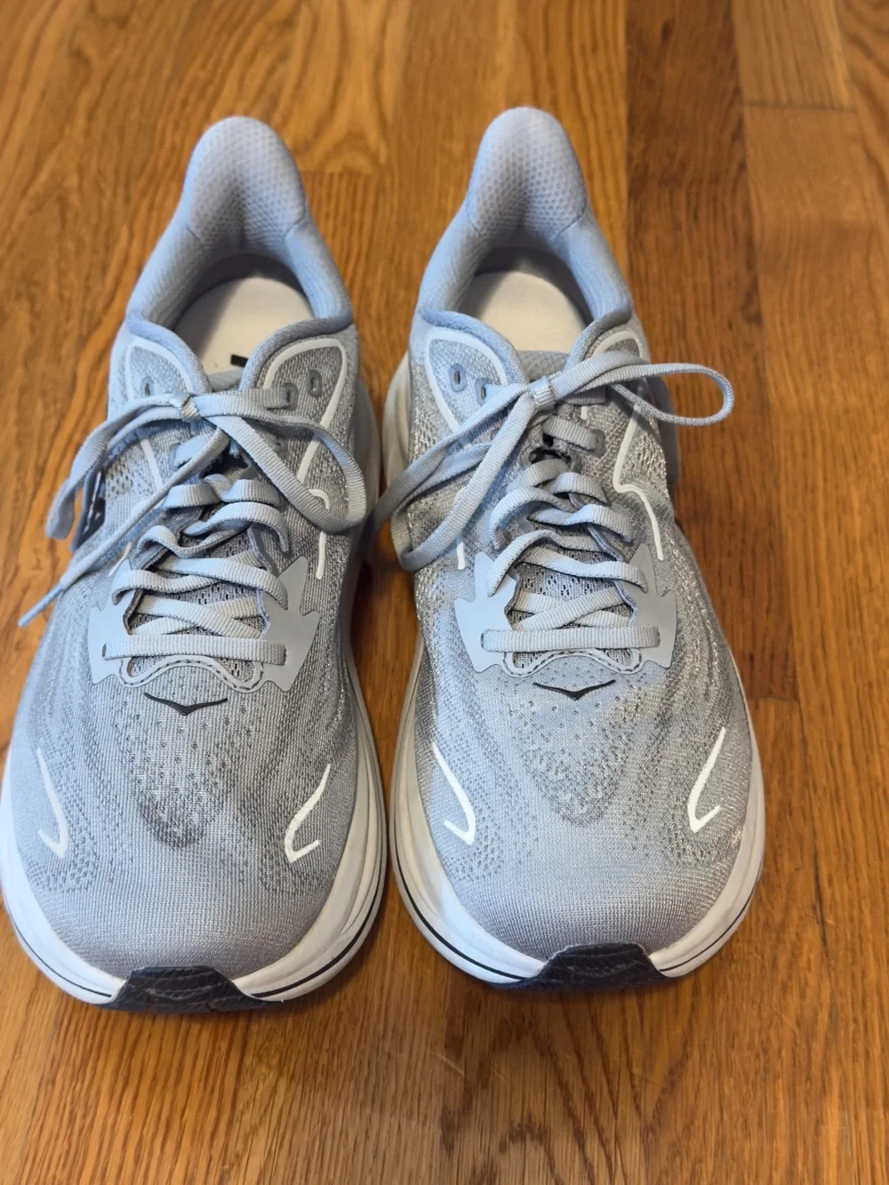 Hoka Men's Athletic Shoes - Light Gray and White Hoka One Bondi 8 Guc